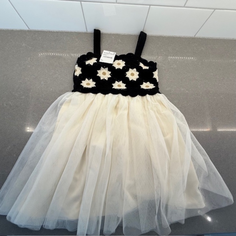 NWT Little Girl Zunie Size 5 XS  Flower Knit Bodice Tulle White Skirt Dress New
